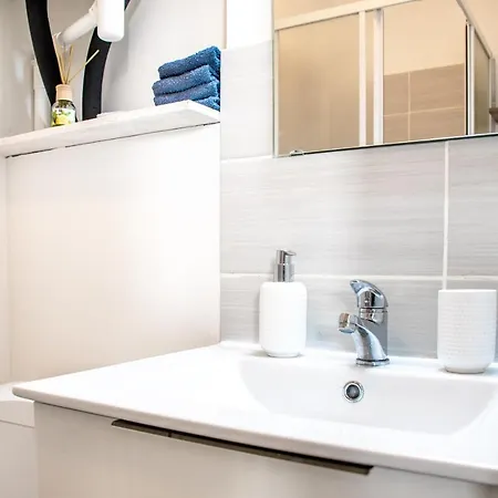 Cosy Sur Ile De - Proche Tram 2 Et 3 Apartment